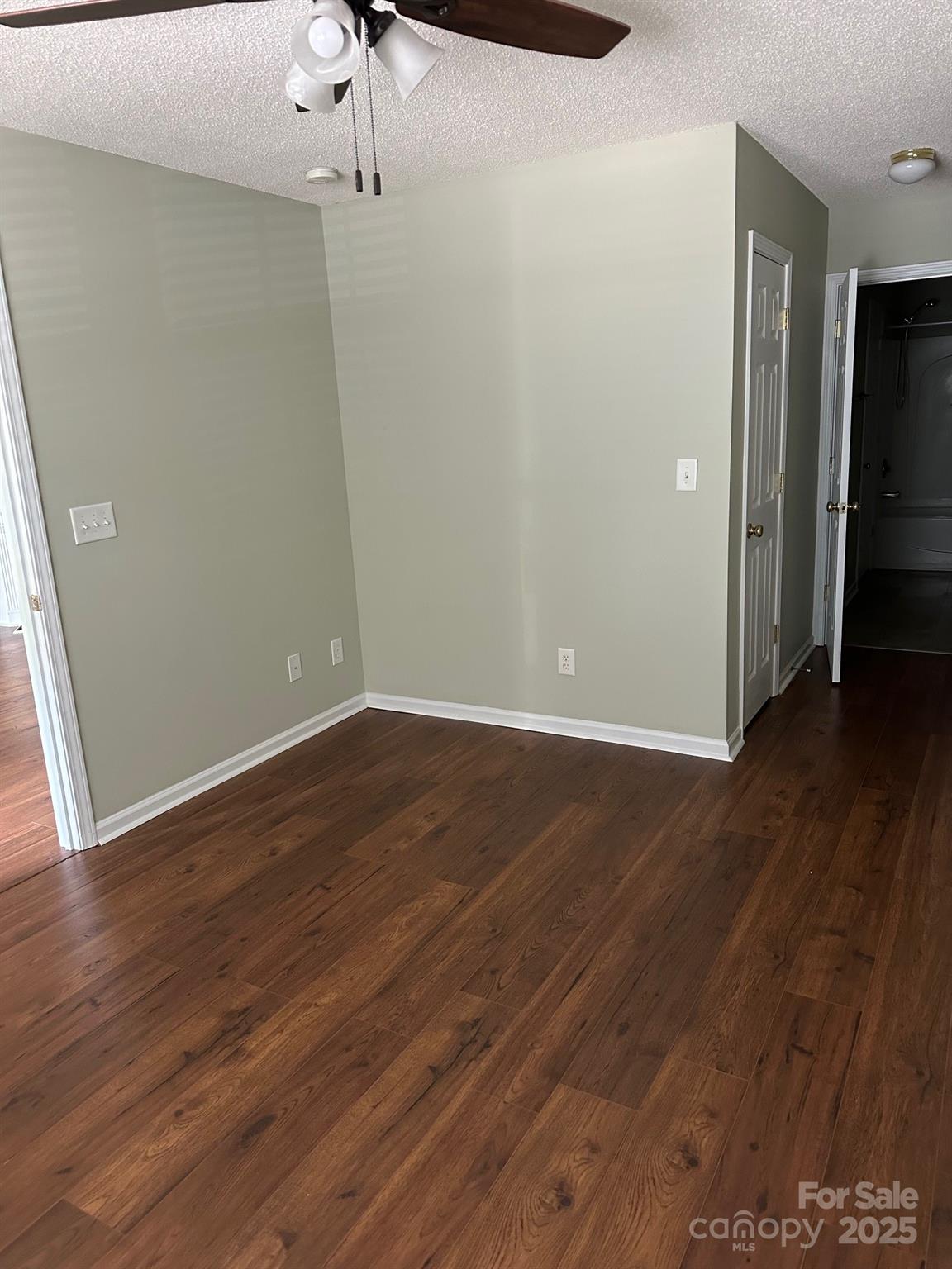 10875 Holly Ridge Boulevard Property Photo 13