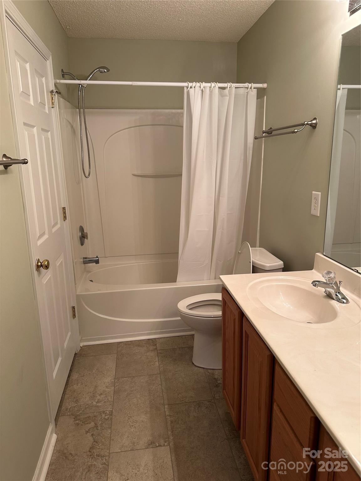 10875 Holly Ridge Boulevard Property Photo 19