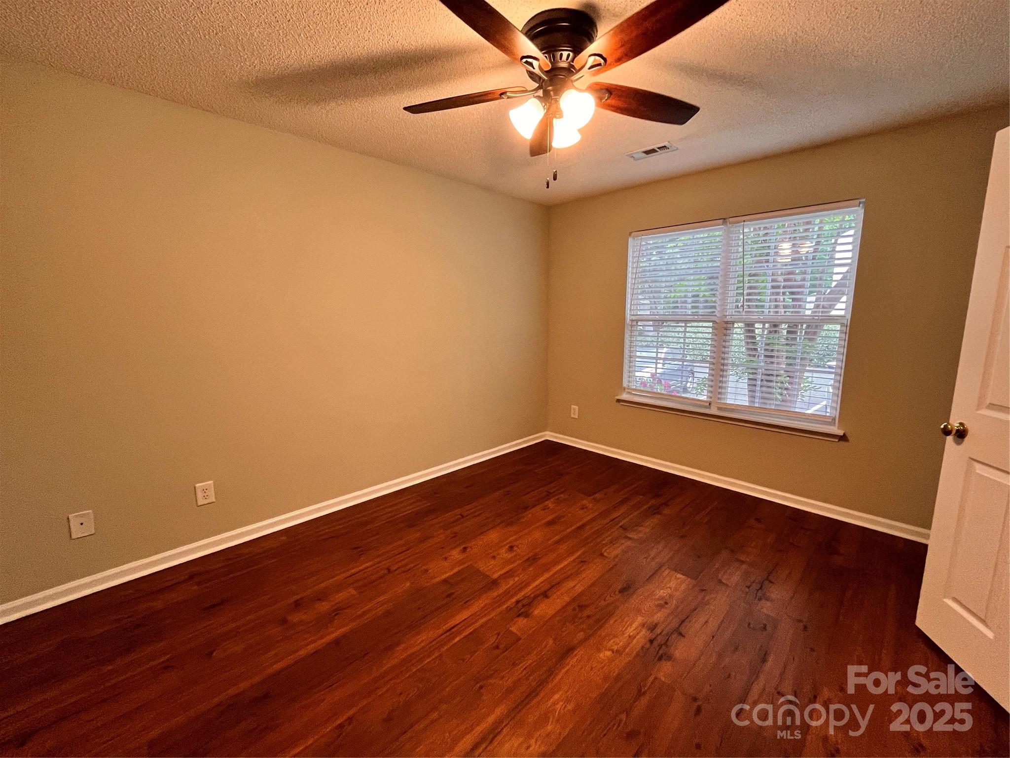 10875 Holly Ridge Boulevard Property Photo 24