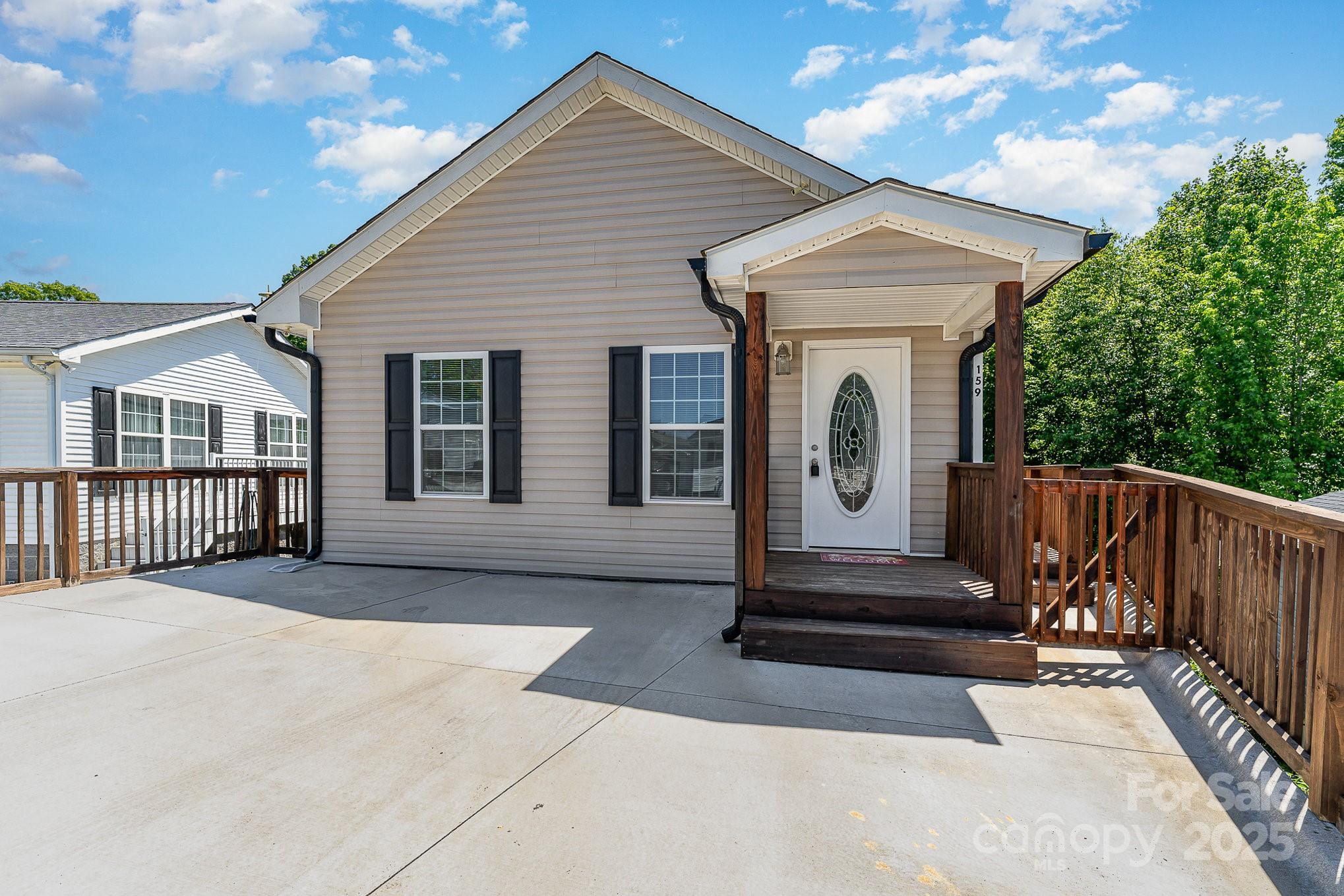 159 Badin Lake Circle Property Photo 6