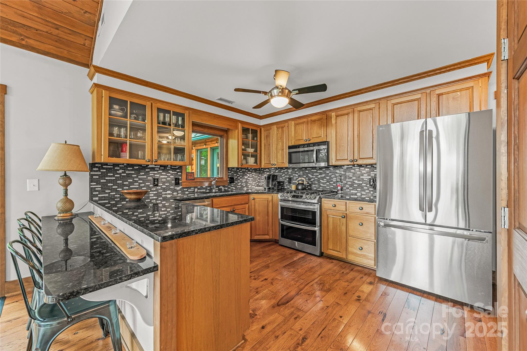 18 Hummingbird Hill Property Photo 10
