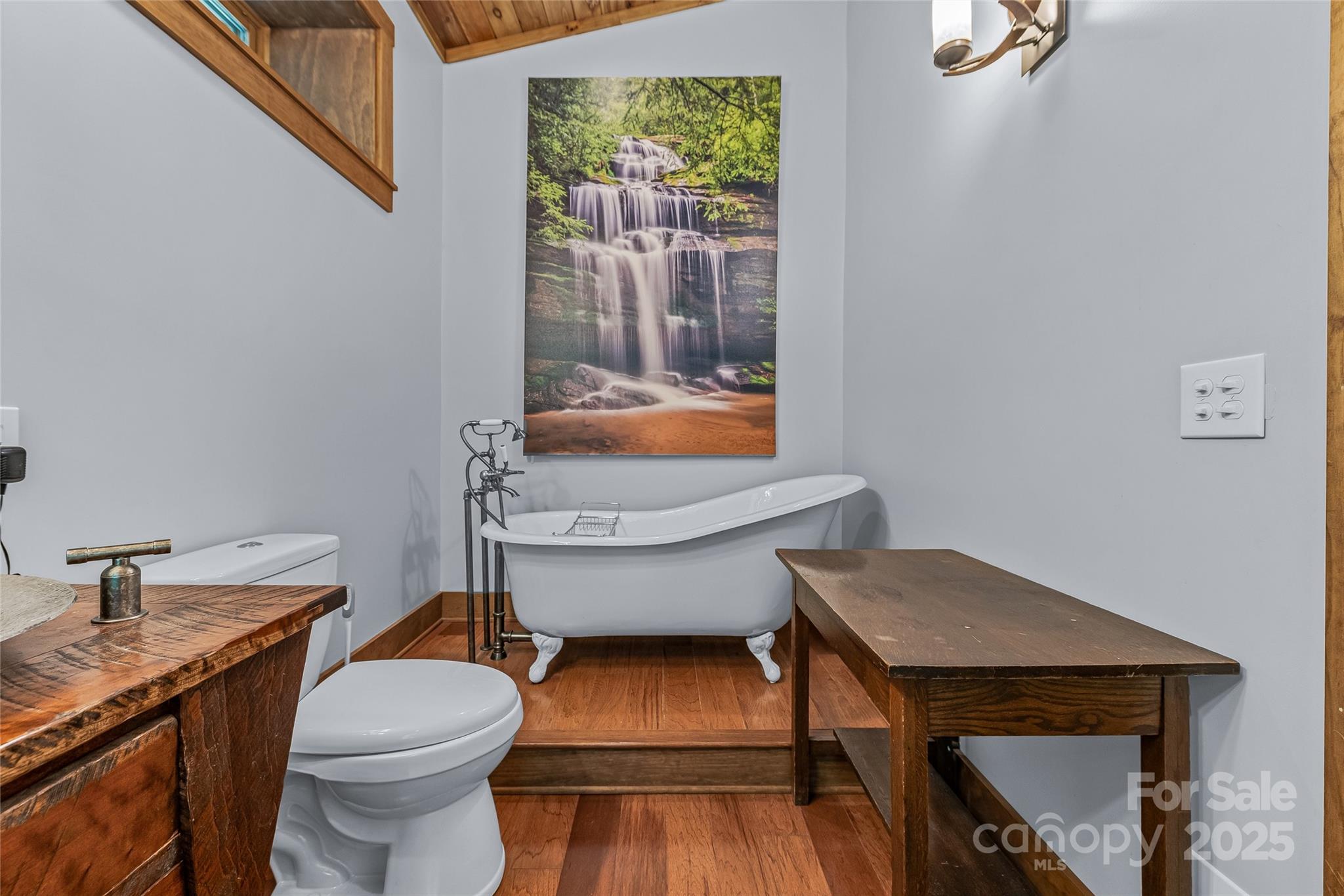 18 Hummingbird Hill Property Photo 17