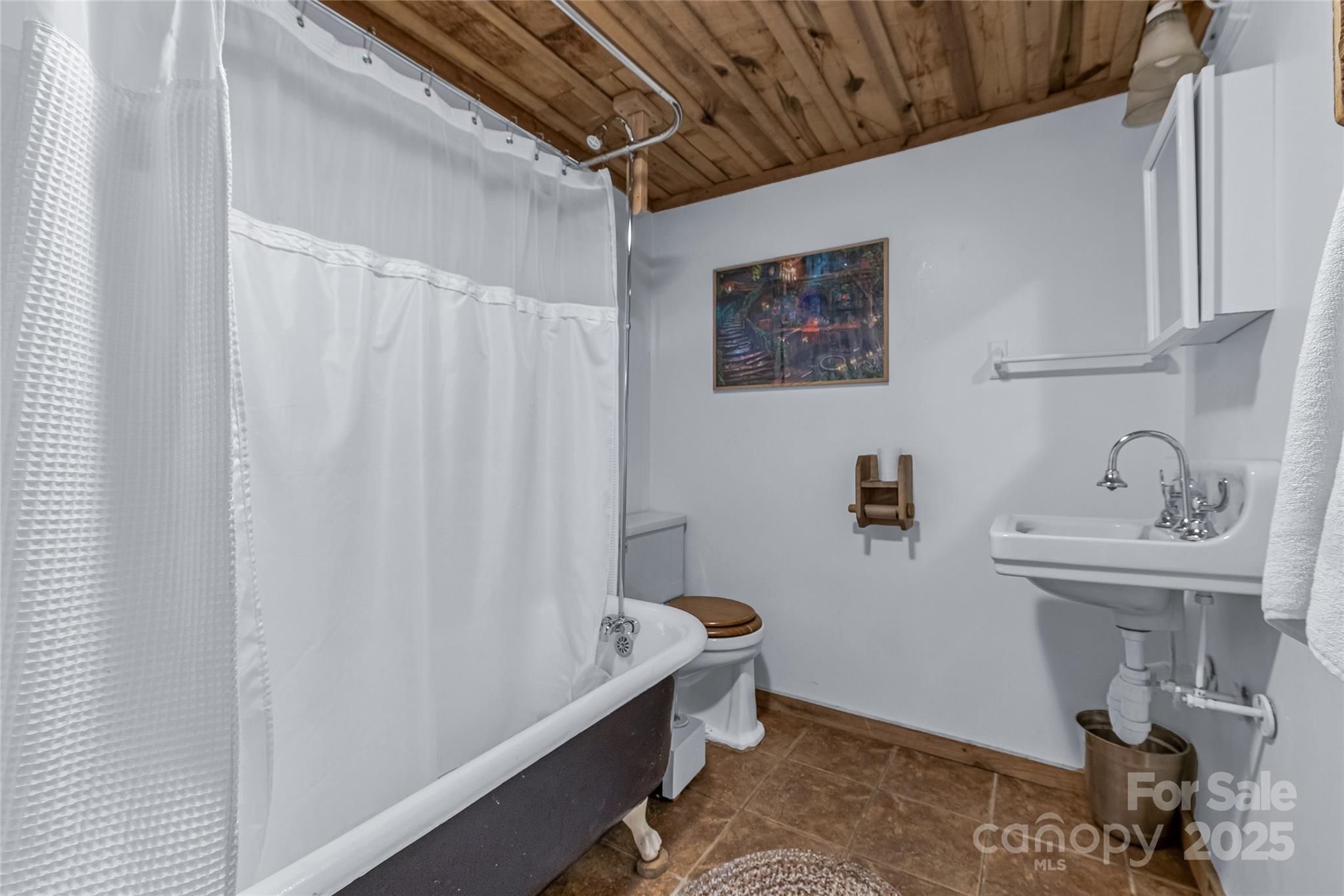 18 Hummingbird Hill Property Photo 28
