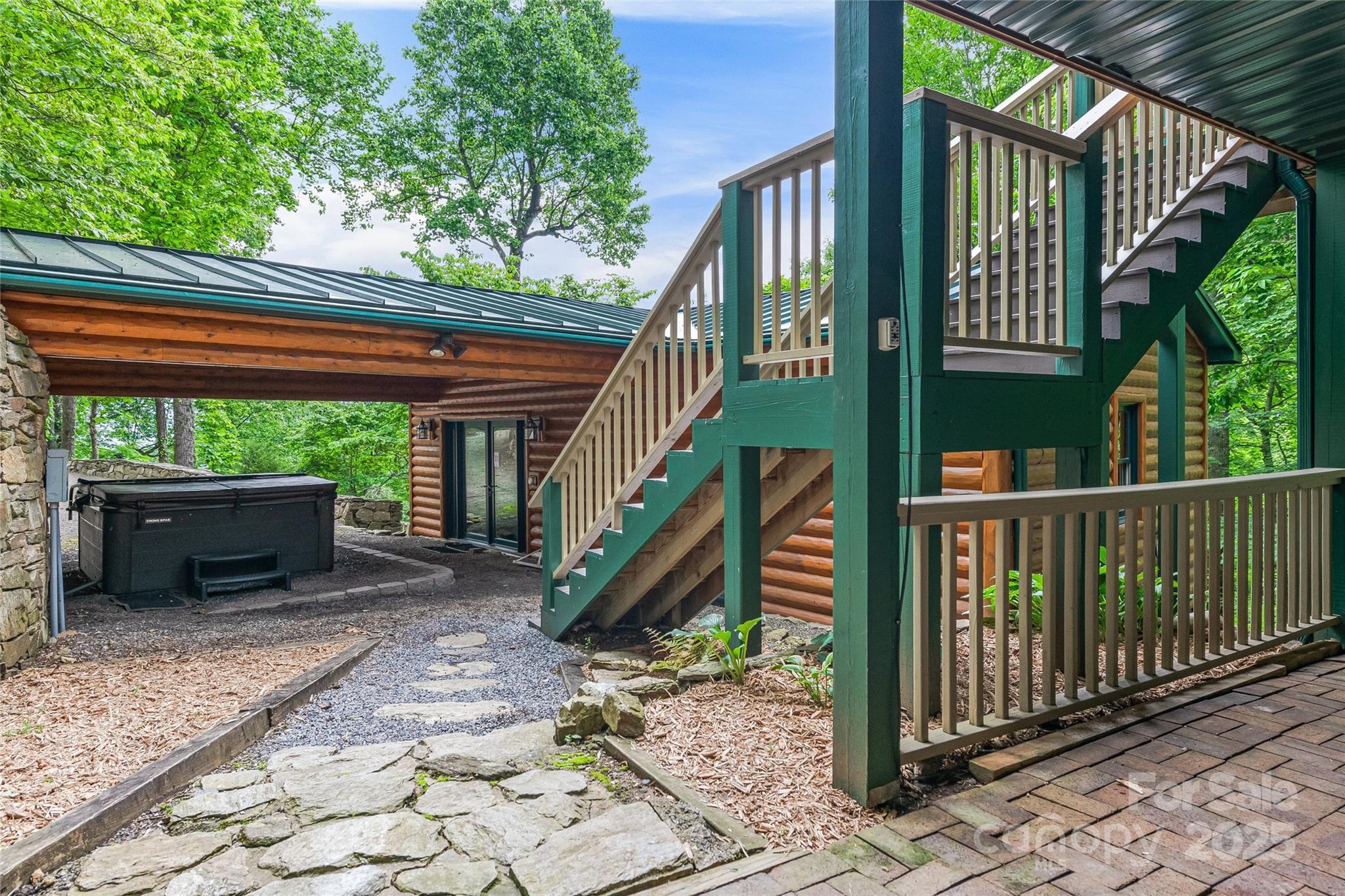 18 Hummingbird Hill Property Photo 31