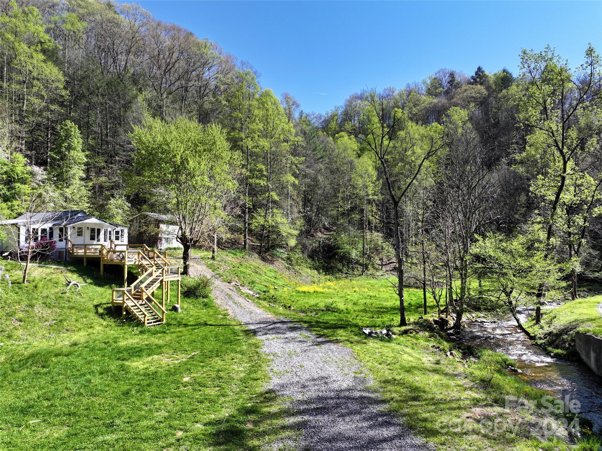 2180 Pigeon Roost Road Property Photo 9