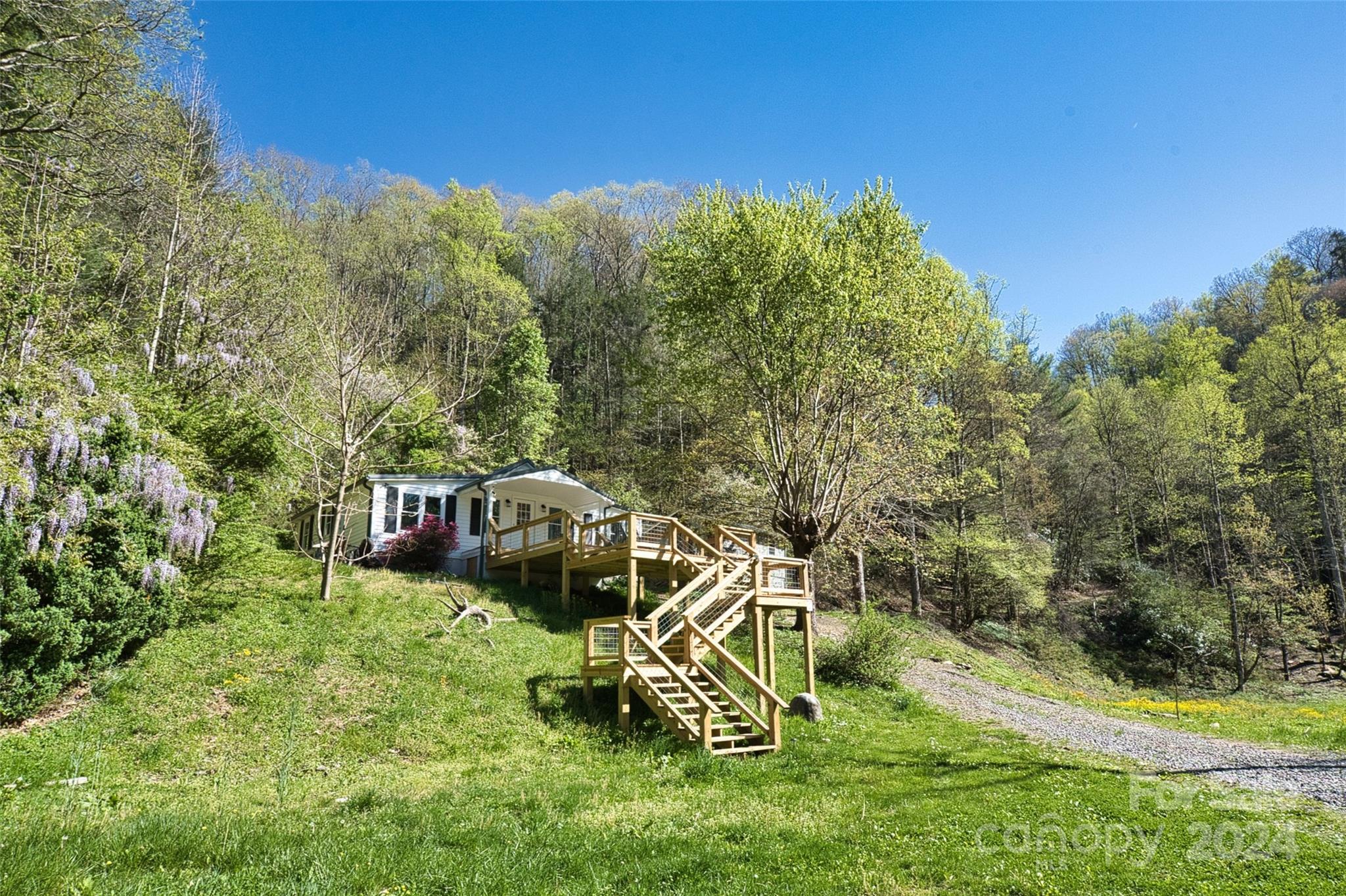 2180 Pigeon Roost Road Property Photo 10