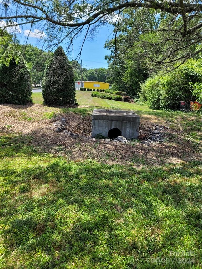 1821 Dale Earnhardt Boulevard Property Photo 3