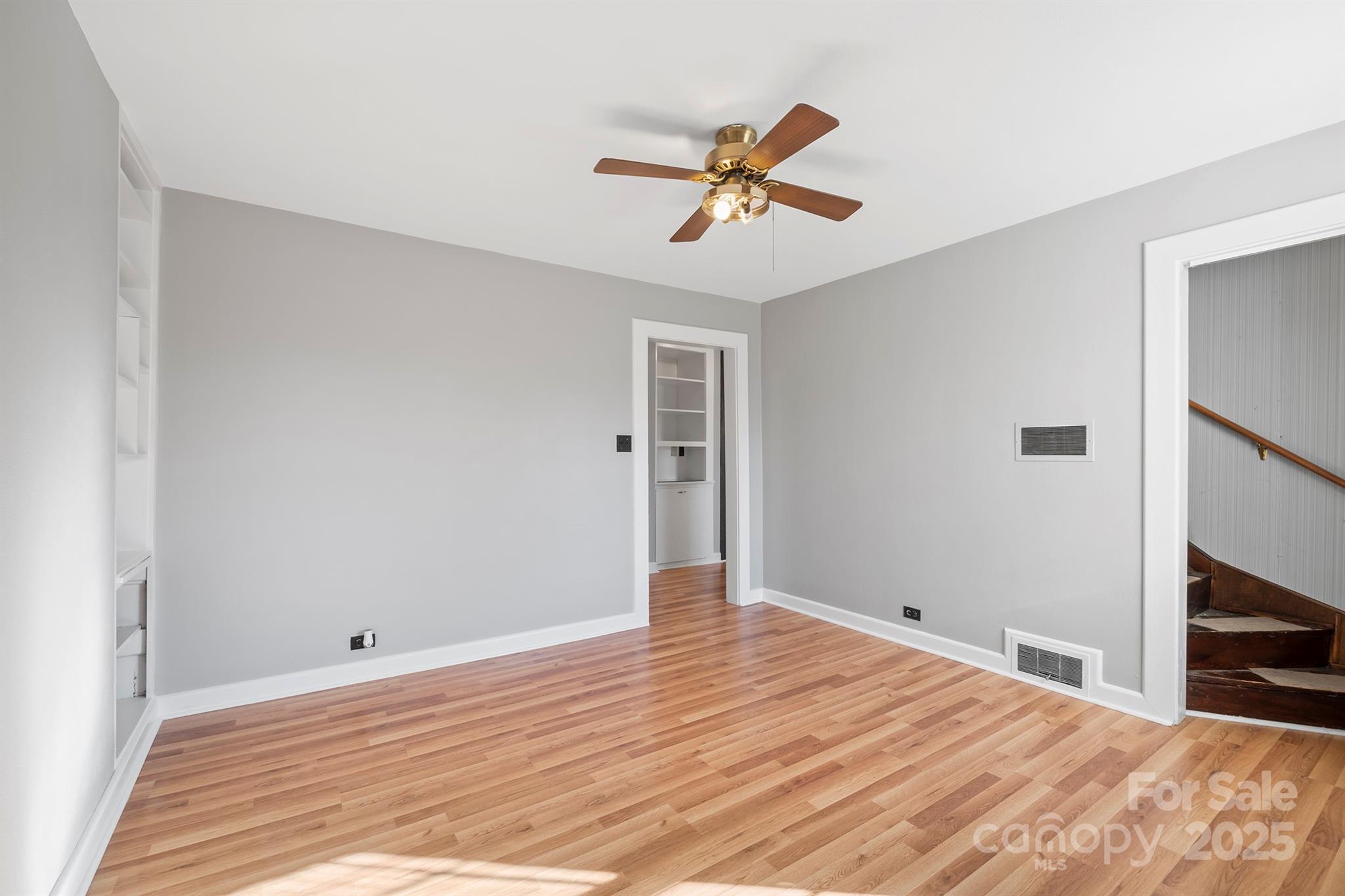 112 Bleynat Street Property Photo 25