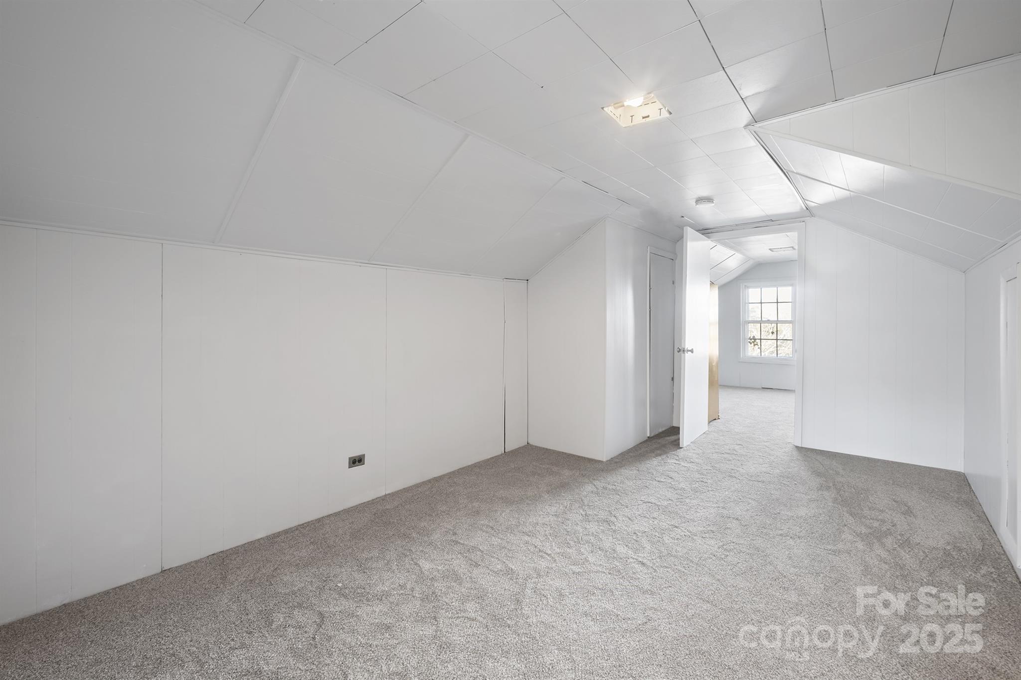 112 Bleynat Street Property Photo 26