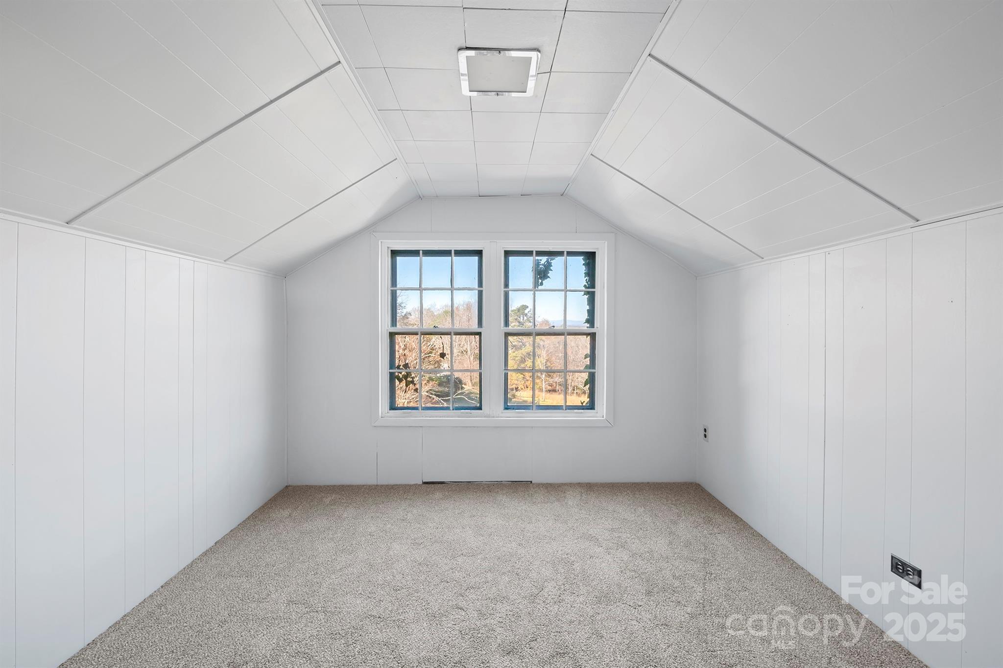 112 Bleynat Street Property Photo 27