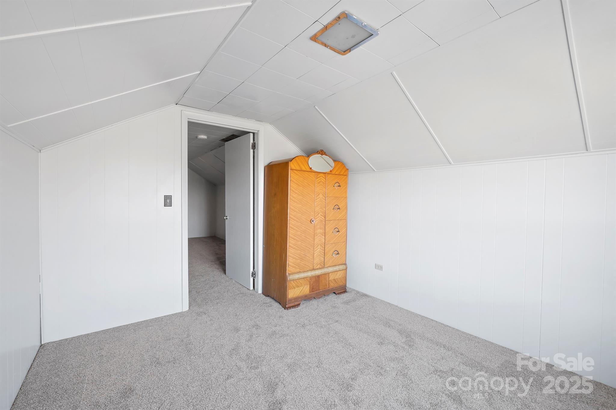 112 Bleynat Street Property Photo 29