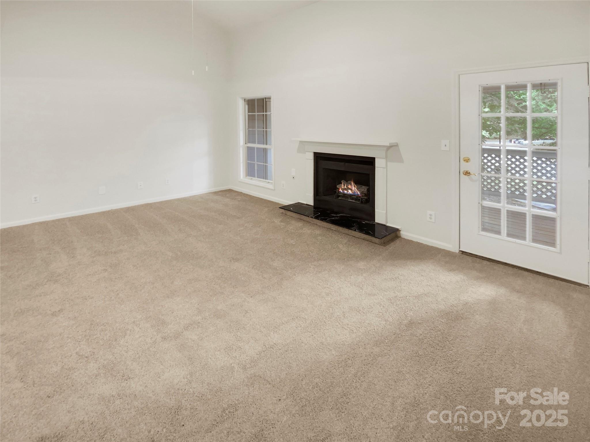 6003 Treetop Court Property Photo 5