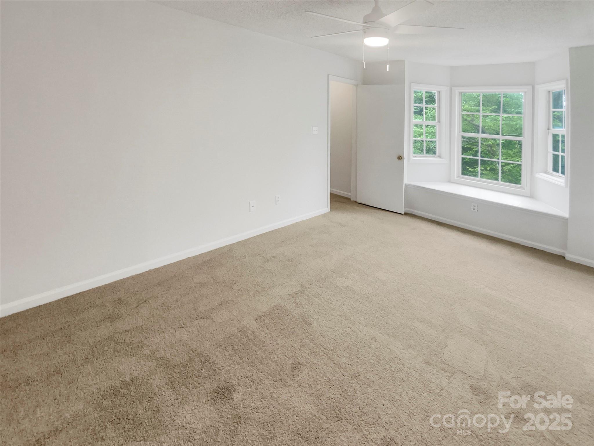 6003 Treetop Court Property Photo 15