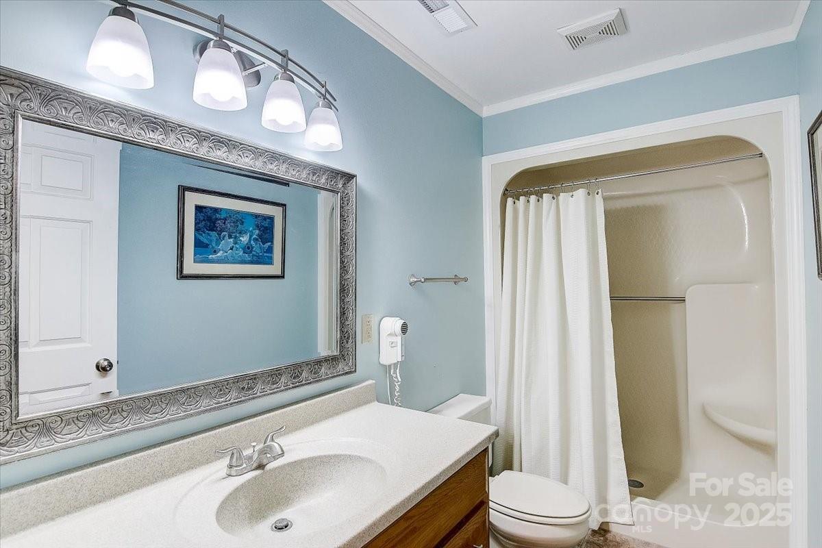 255 Gateway Drive Property Photo 25