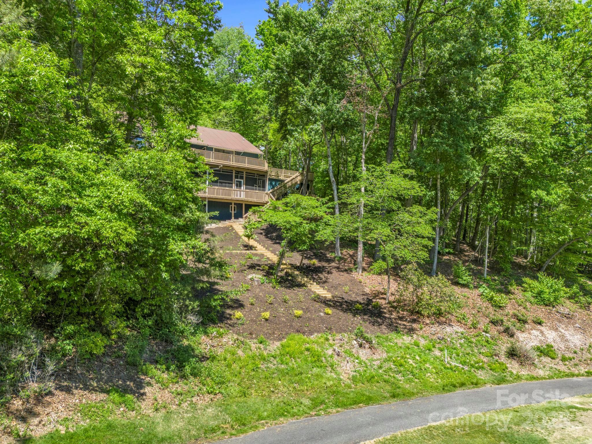 255 Gateway Drive Property Photo 38