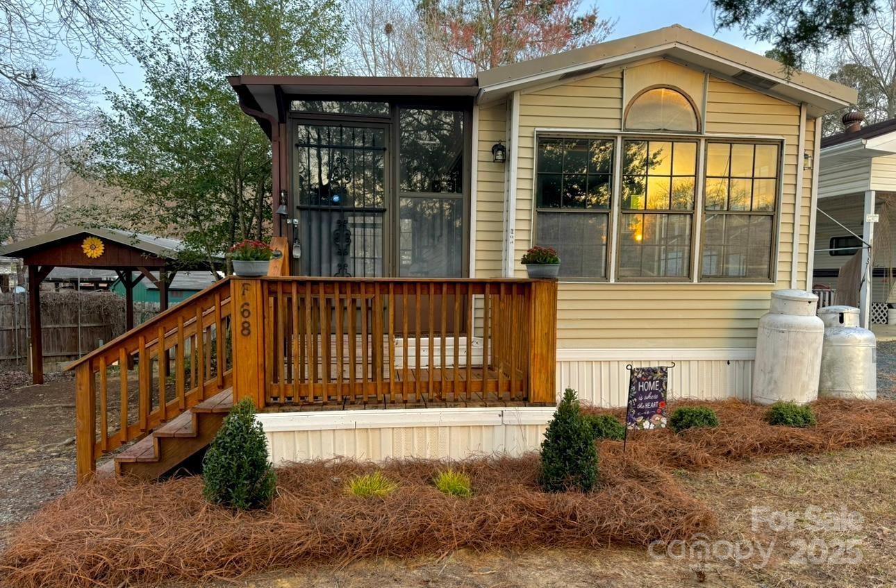 104 Cherokee Trail Property Photo 2