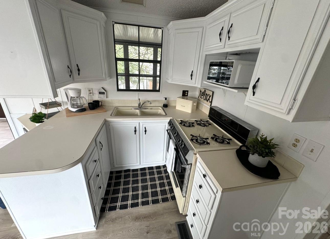 104 Cherokee Trail Property Photo 7
