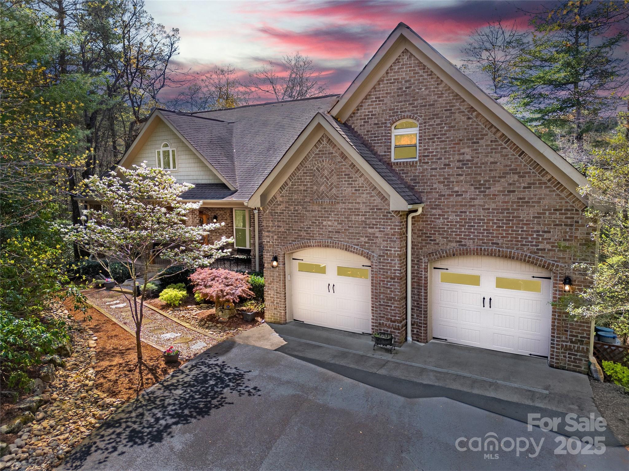 986 Salola Lane L32/u04 Property Photo 1