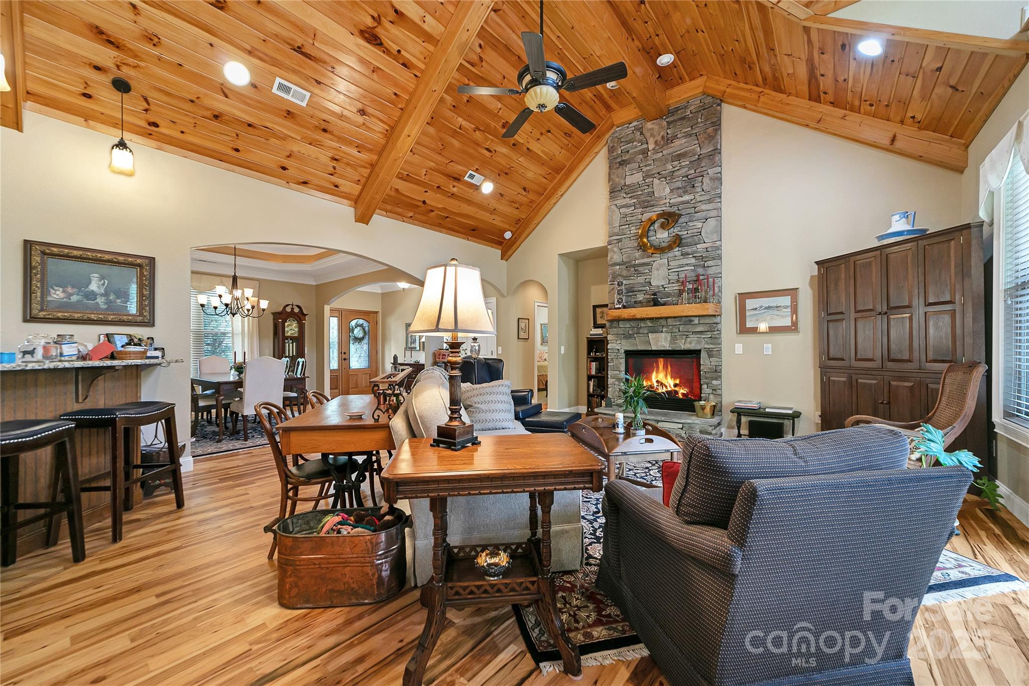 986 Salola Lane L32/u04 Property Photo 12