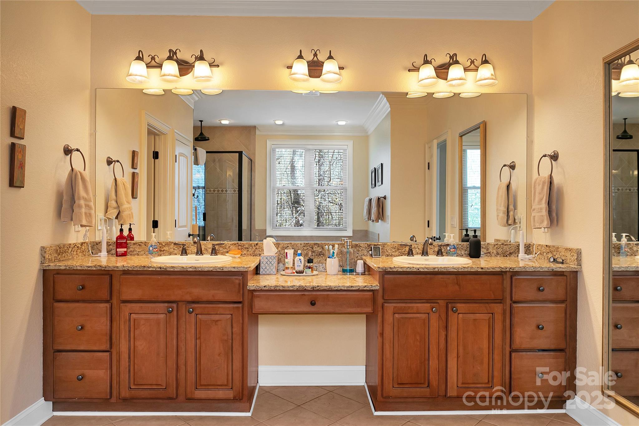 986 Salola Lane L32/u04 Property Photo 22
