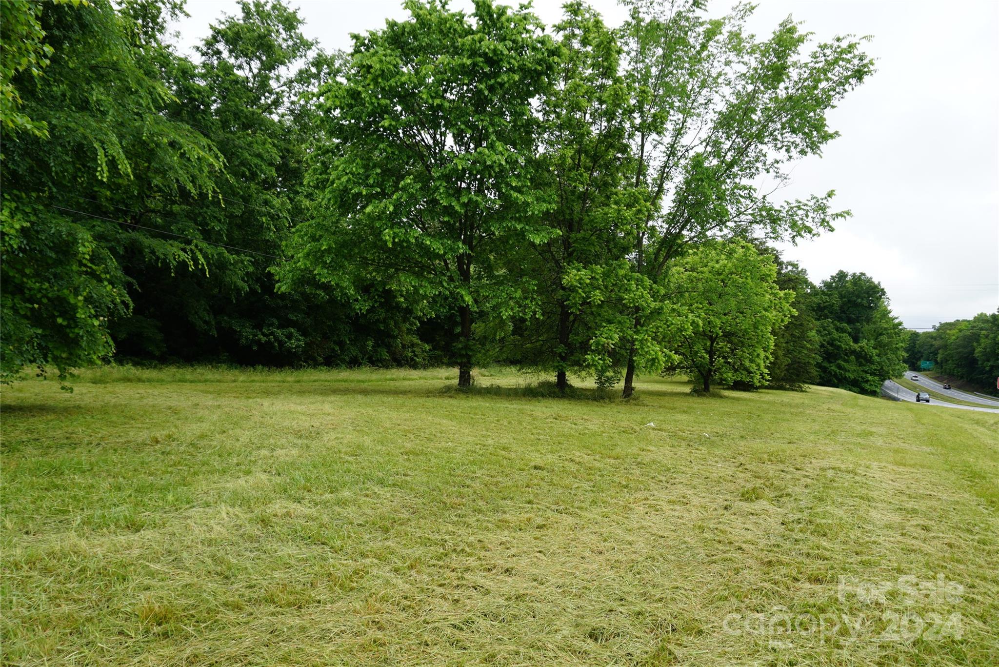 253 N Urban Street Property Photo 2