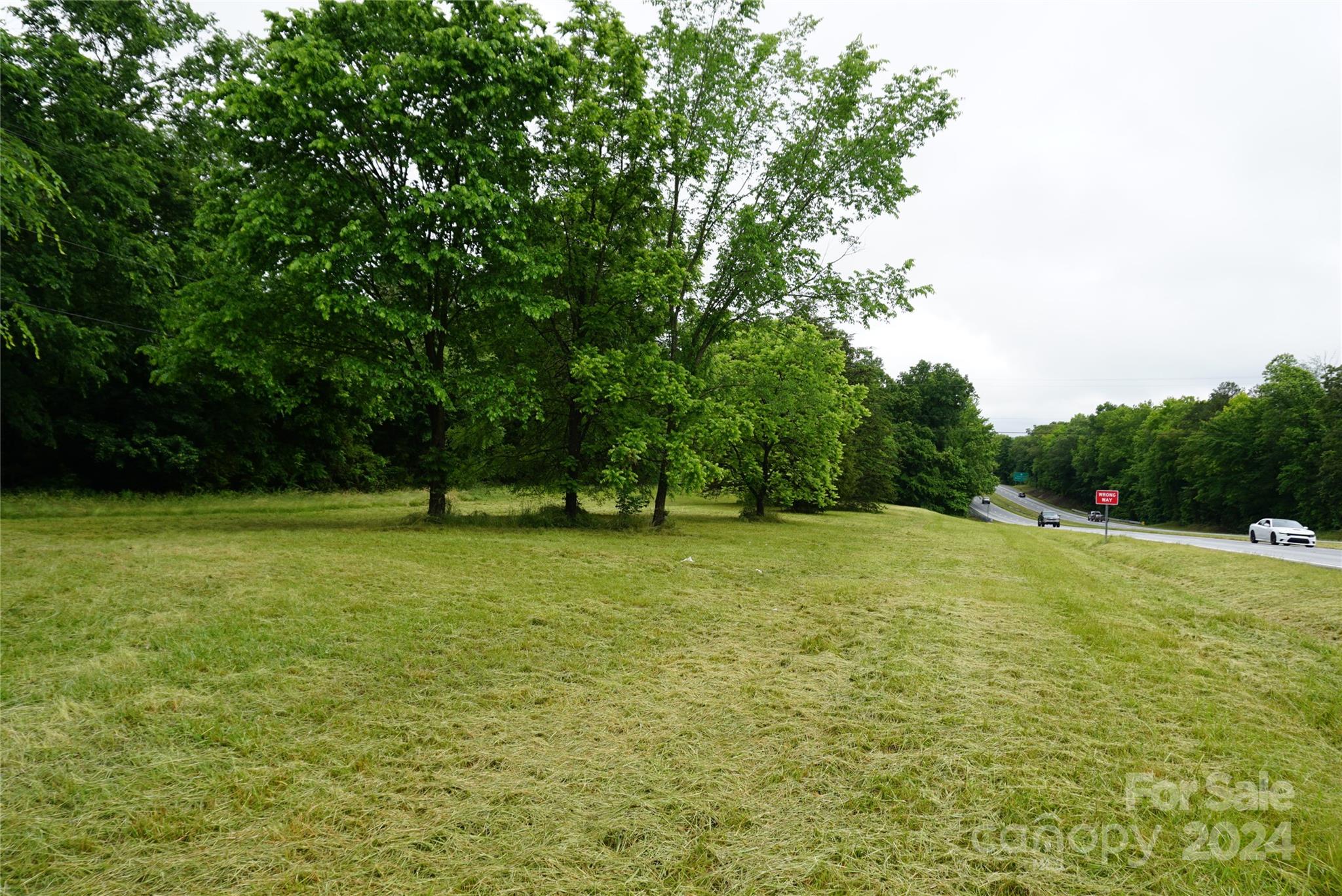 253 N Urban Street Property Photo 3