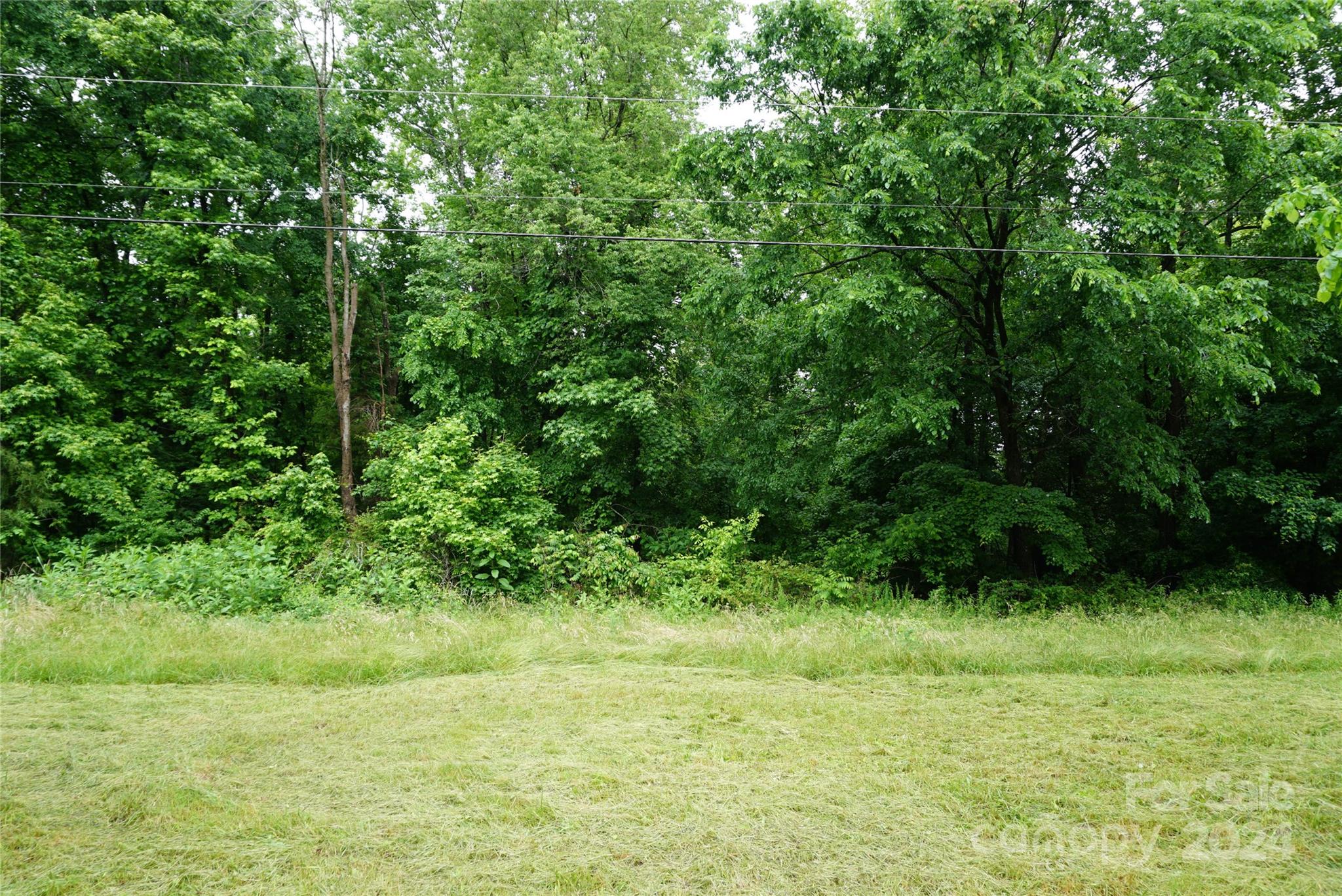 253 N Urban Street Property Photo 8