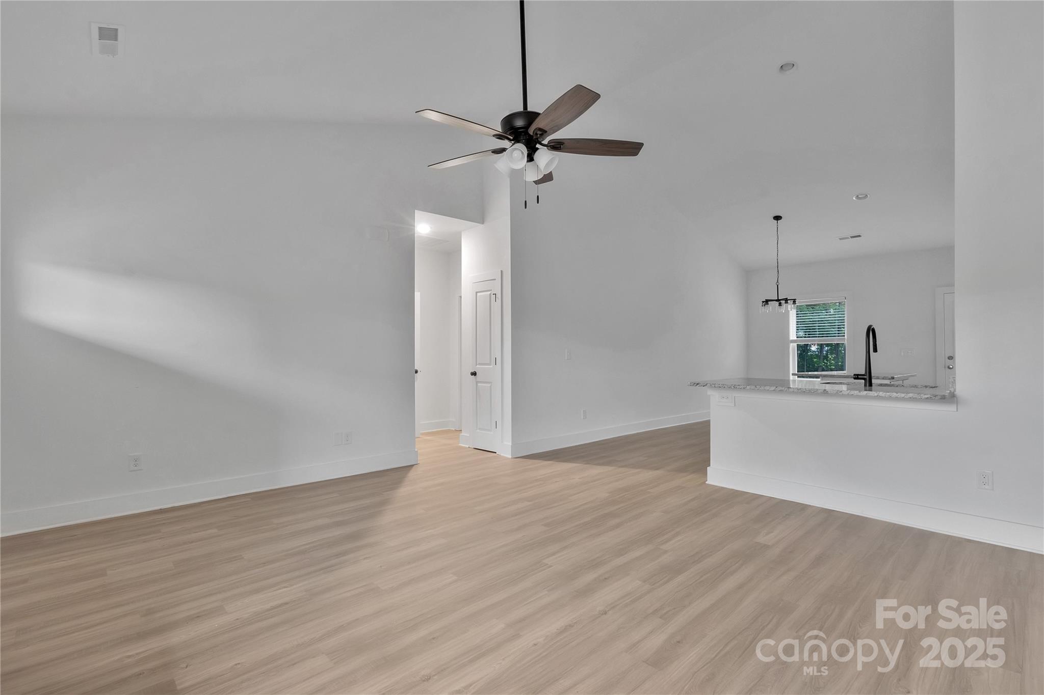 6133 Long Branch Road Property Photo 5