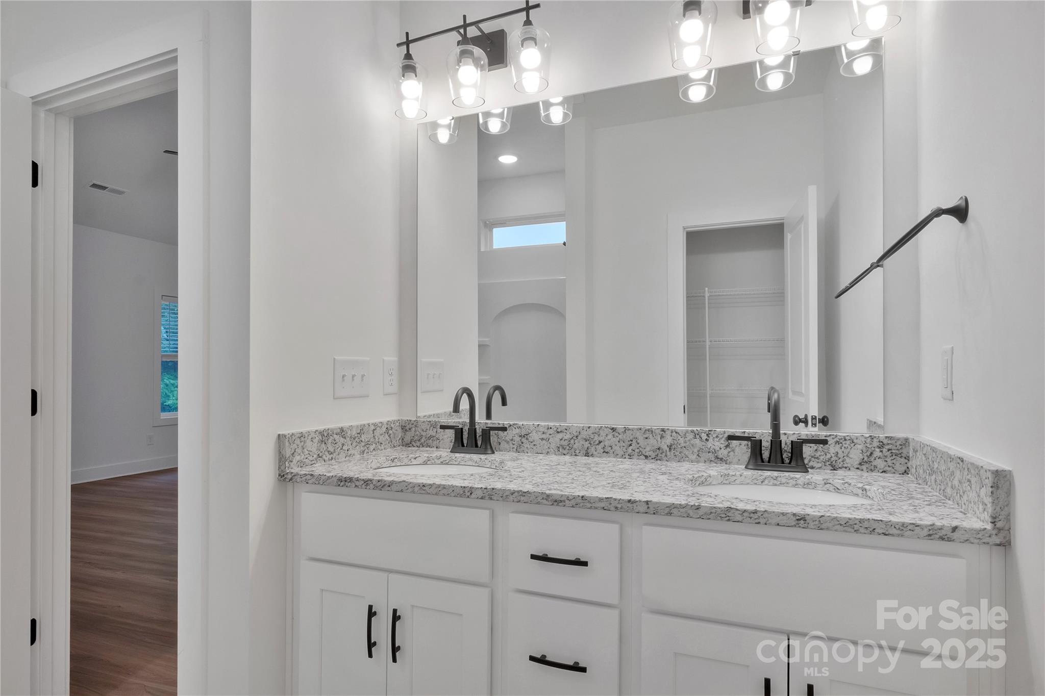 6133 Long Branch Road Property Photo 25