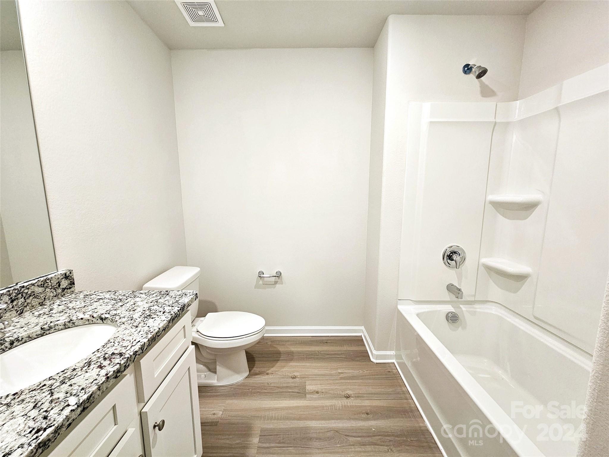 414 Apex Circle Property Photo 8