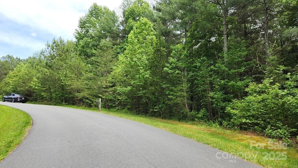 5339 Knollview Drive Property Photo 11