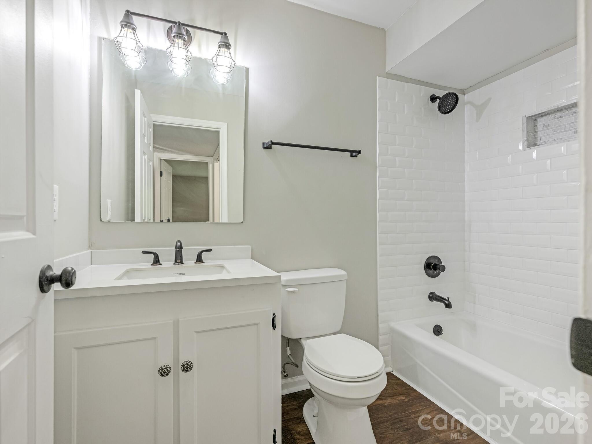7378 Winery Lane Property Photo 17