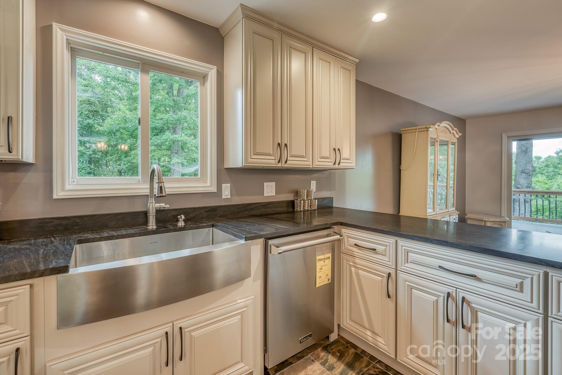 294 Martha Drive Property Photo 23