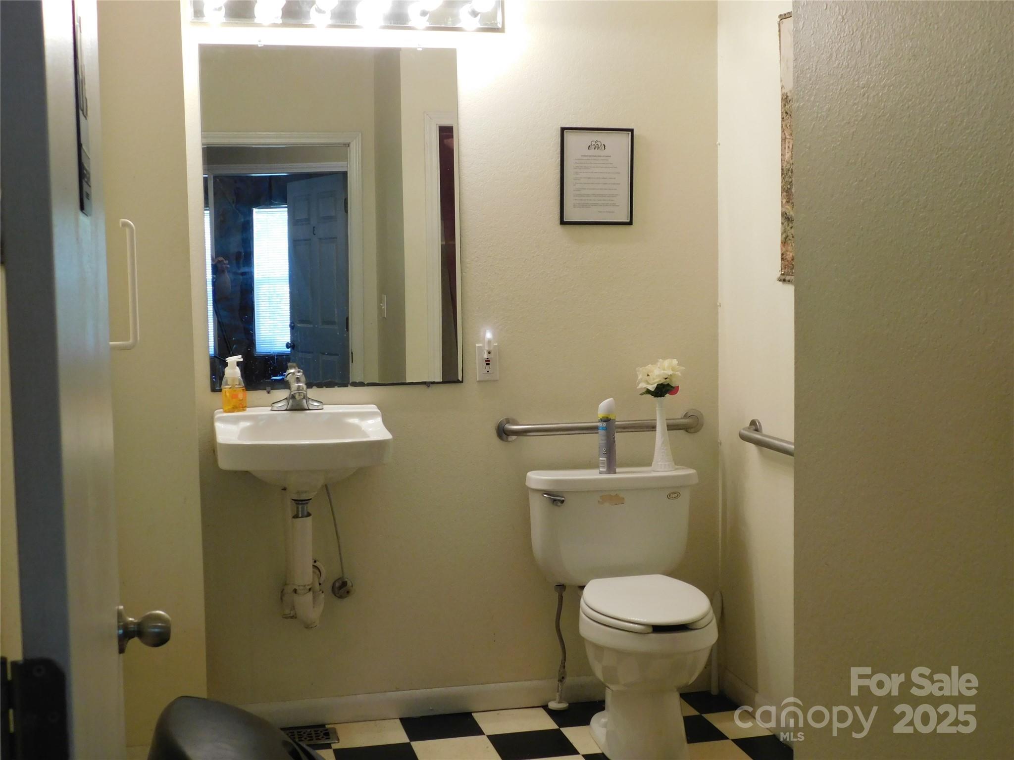7320 Asheville Highway Property Photo 19