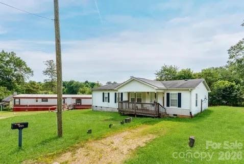 100 Springs Court Property Photo 2