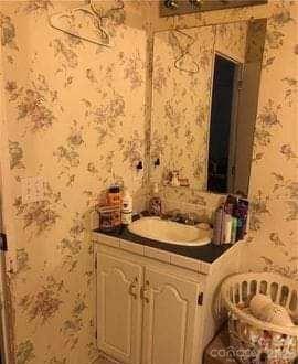 100 Springs Court Property Photo 15