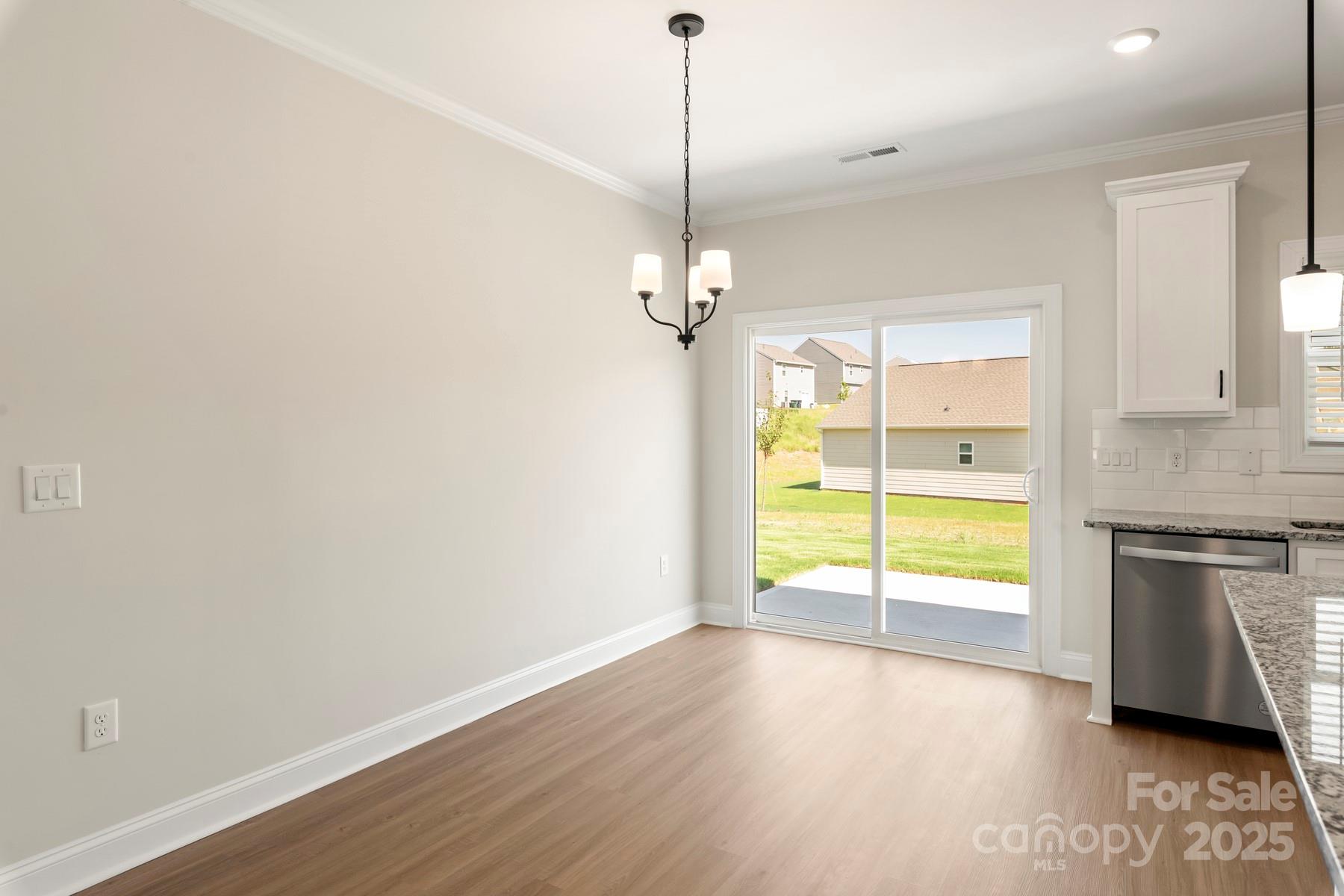 126 Brixham Loop Property Photo 14