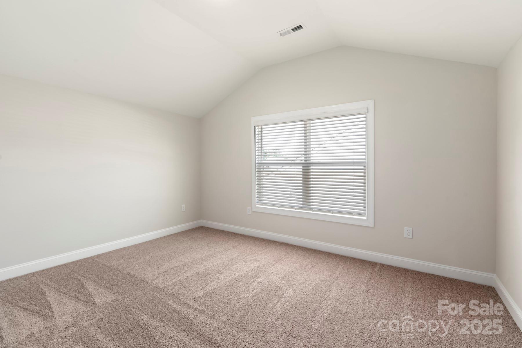 126 Brixham Loop Property Photo 19