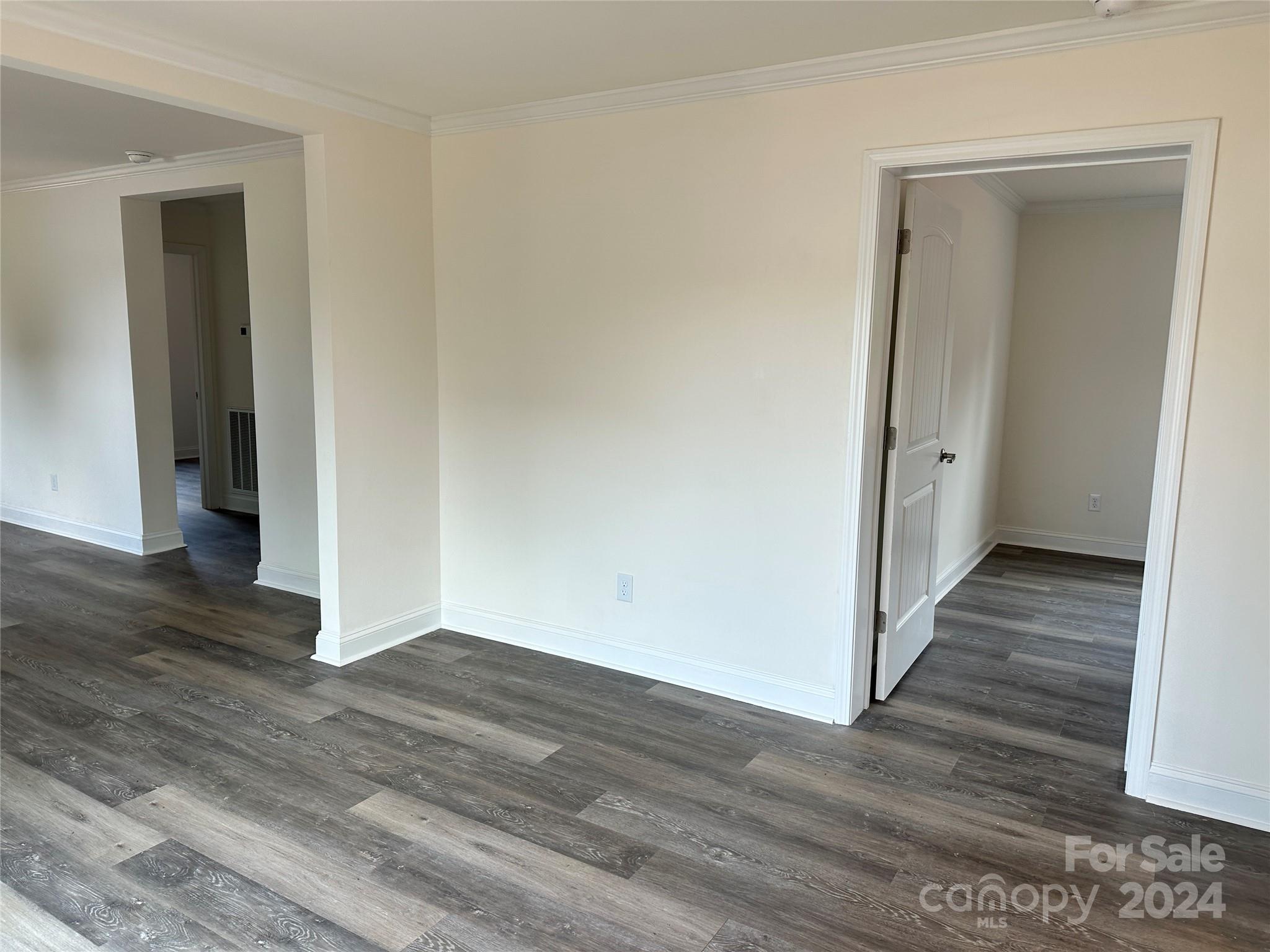 507 Hopewell Road Property Photo 8