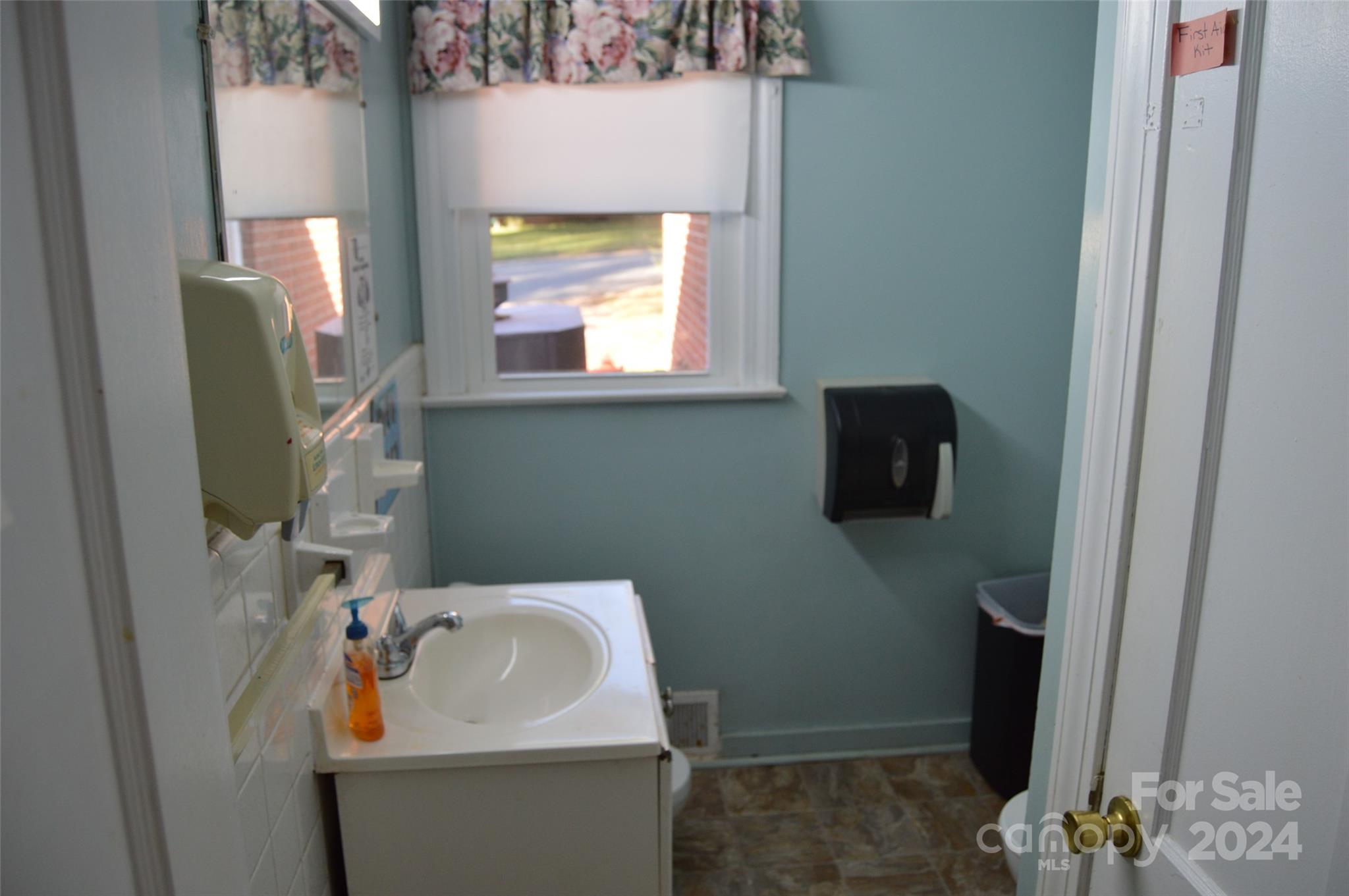437 Hillcrest Road Property Photo 20
