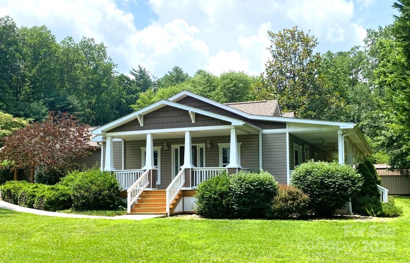 68 N Springs Drive Property Photo 1