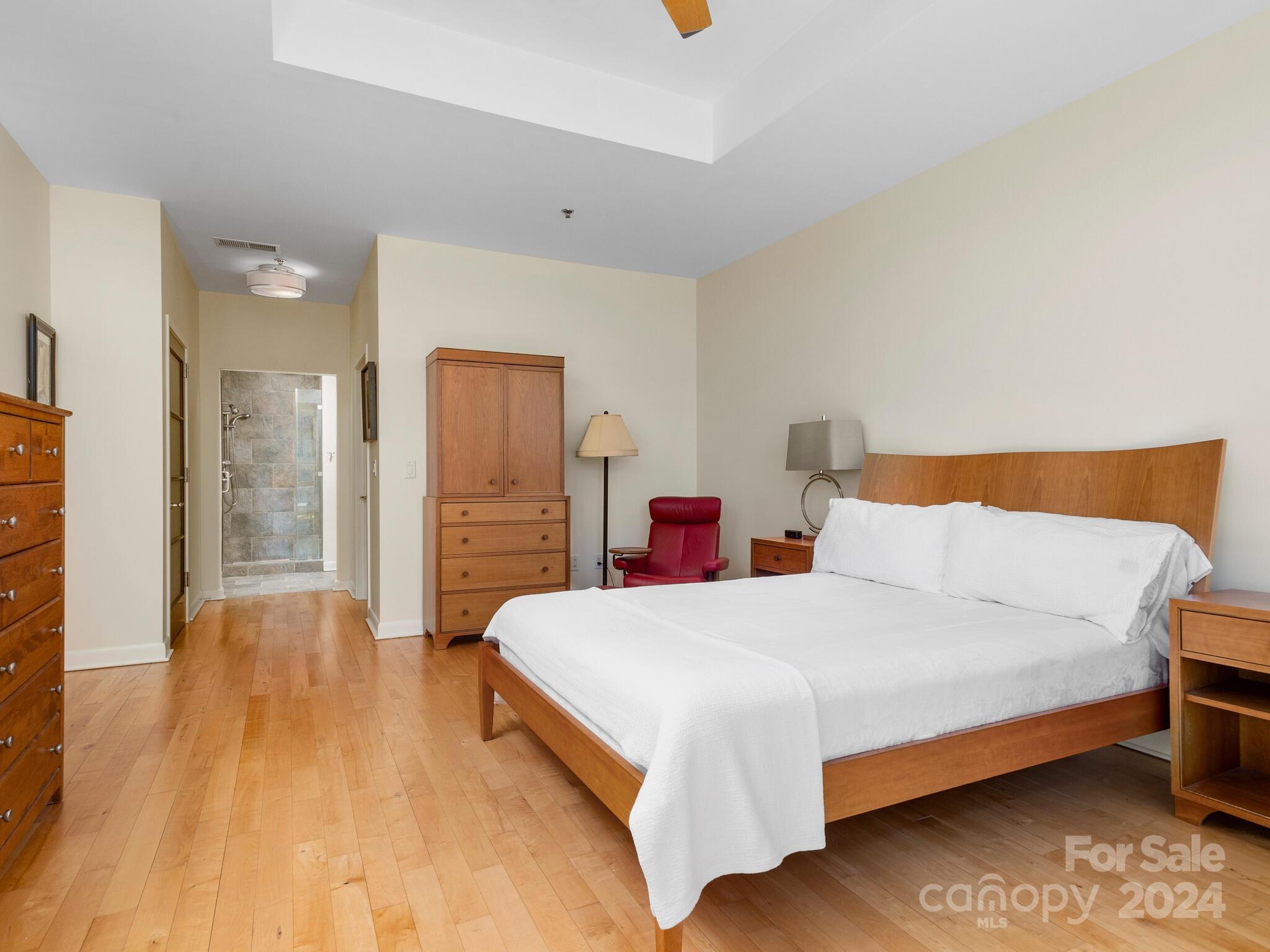 21 Battery Park Avenue 402 Property Photo 10