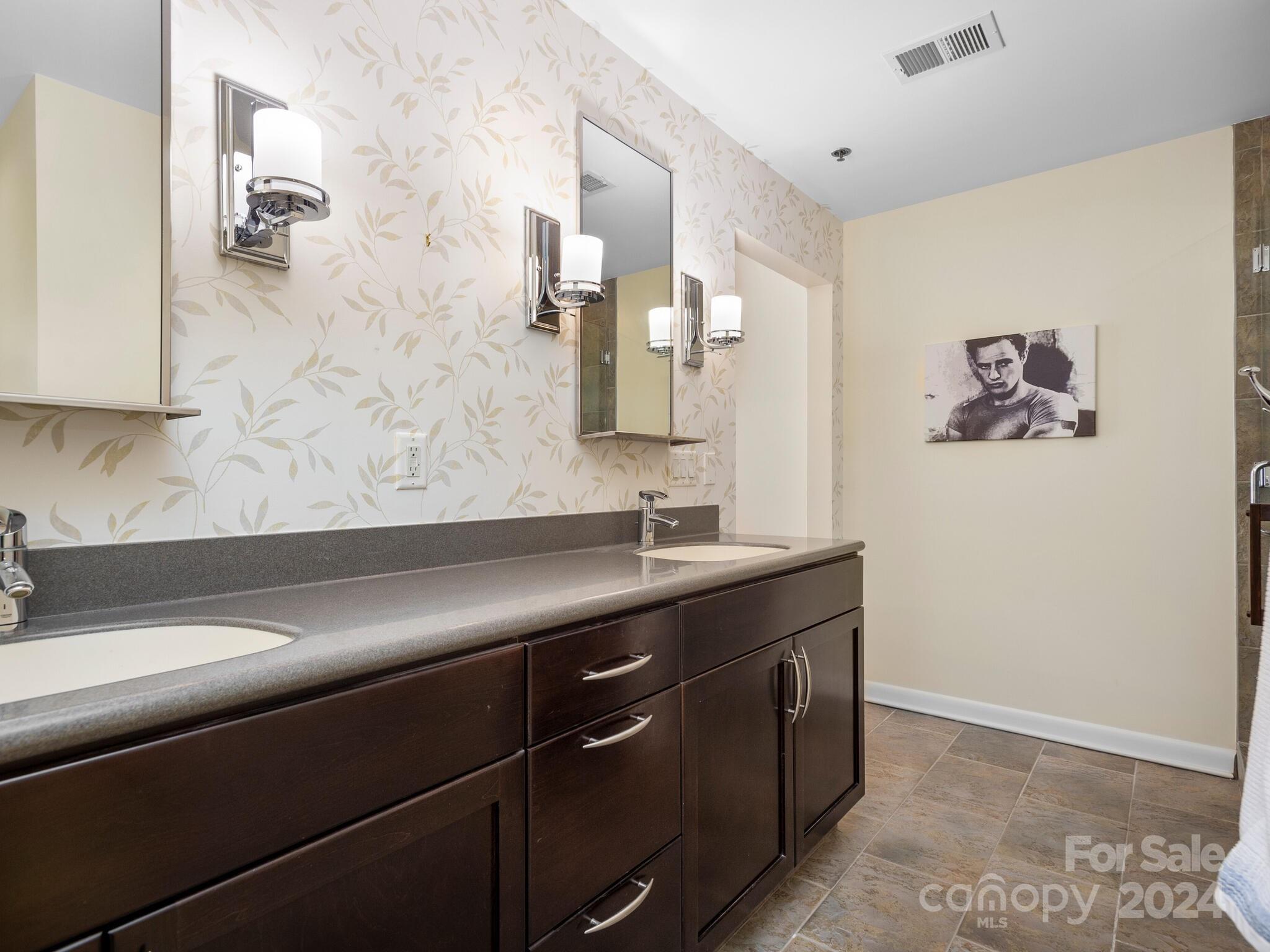 21 Battery Park Avenue 402 Property Photo 12