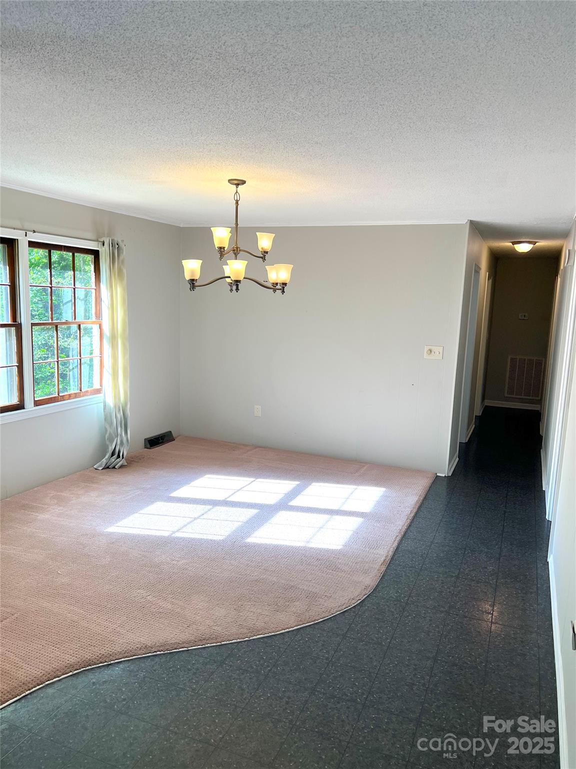 1111 S Skyland Drive Property Photo 13