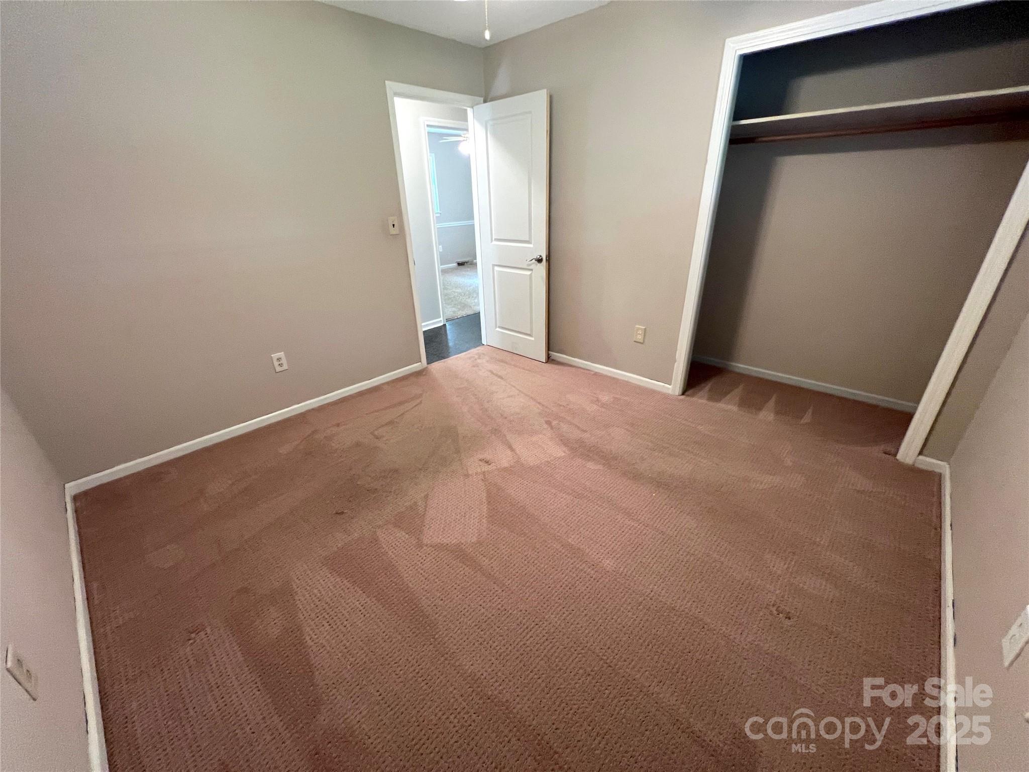 1111 S Skyland Drive Property Photo 23