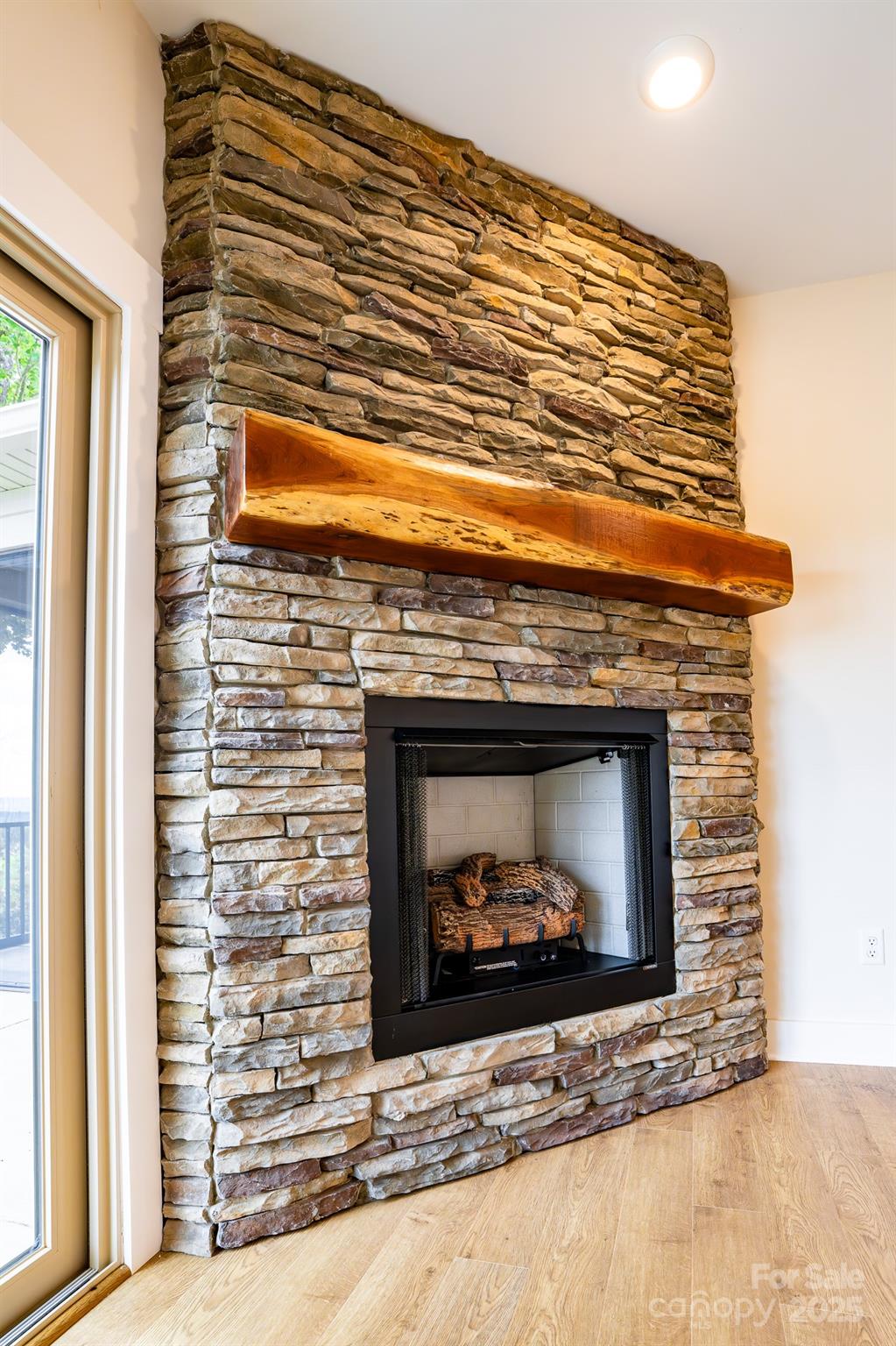 1387 River Club Ridge Property Photo 9