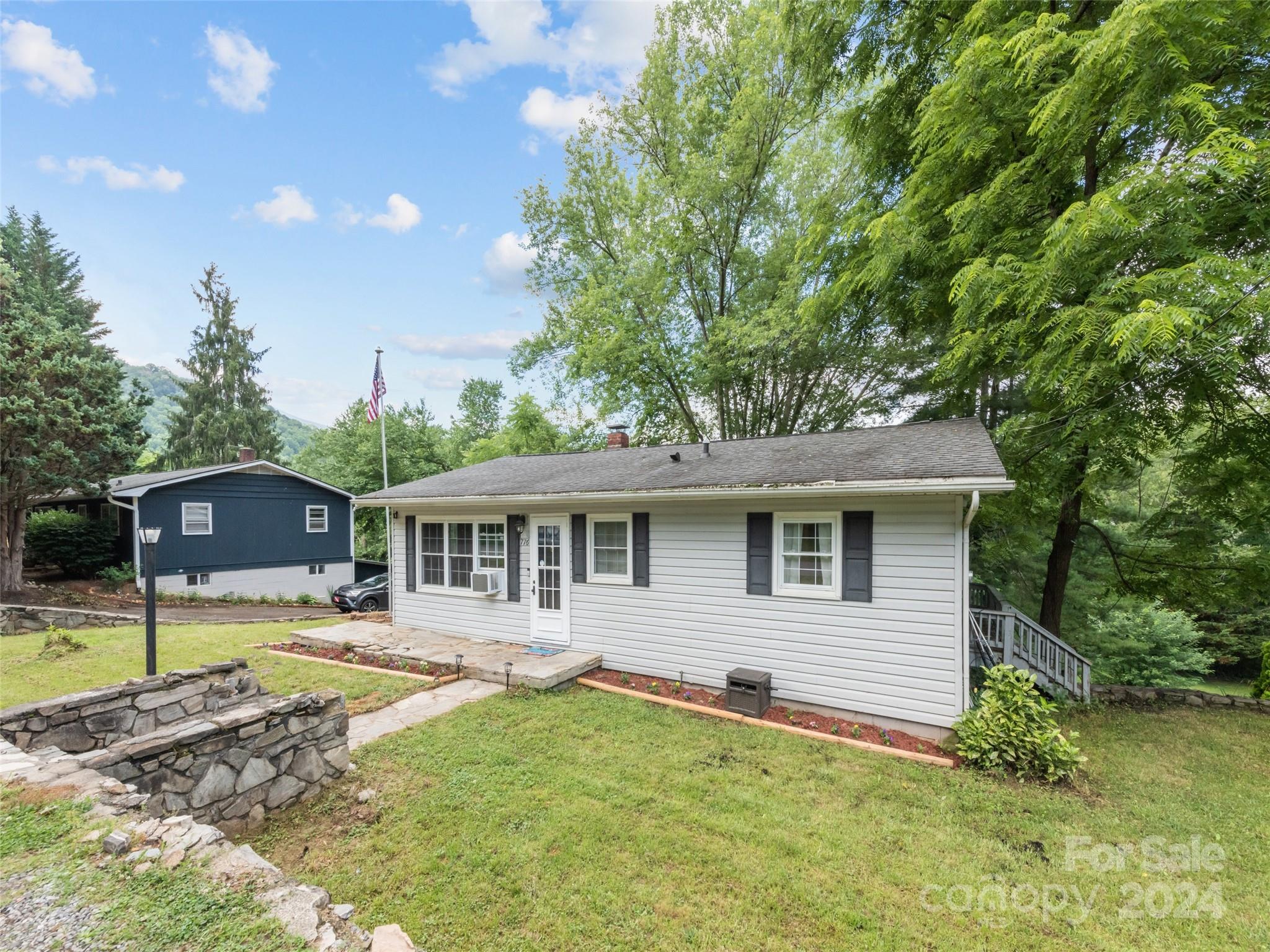 776 Oakdale Road Property Photo 1