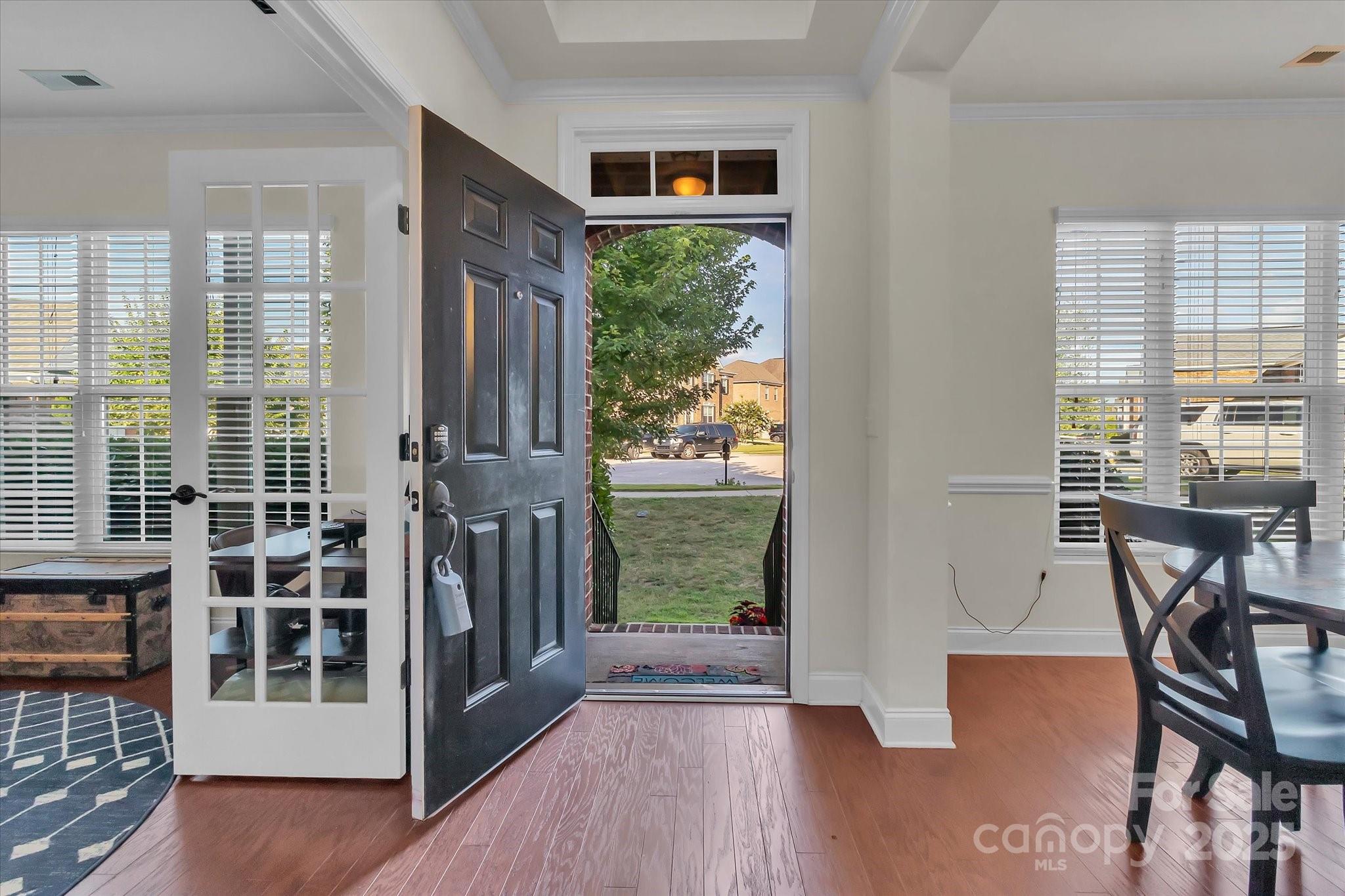 5267 Norway Lane Property Photo 6