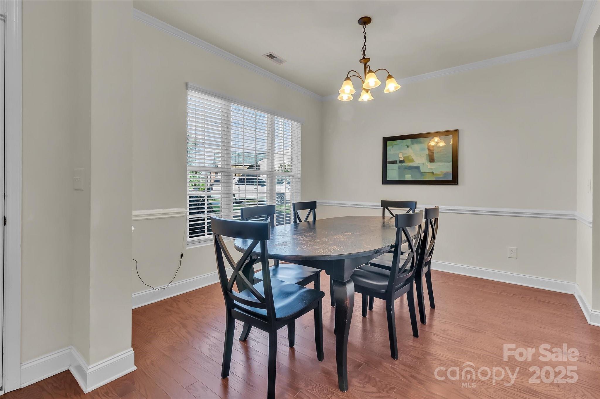 5267 Norway Lane Property Photo 7