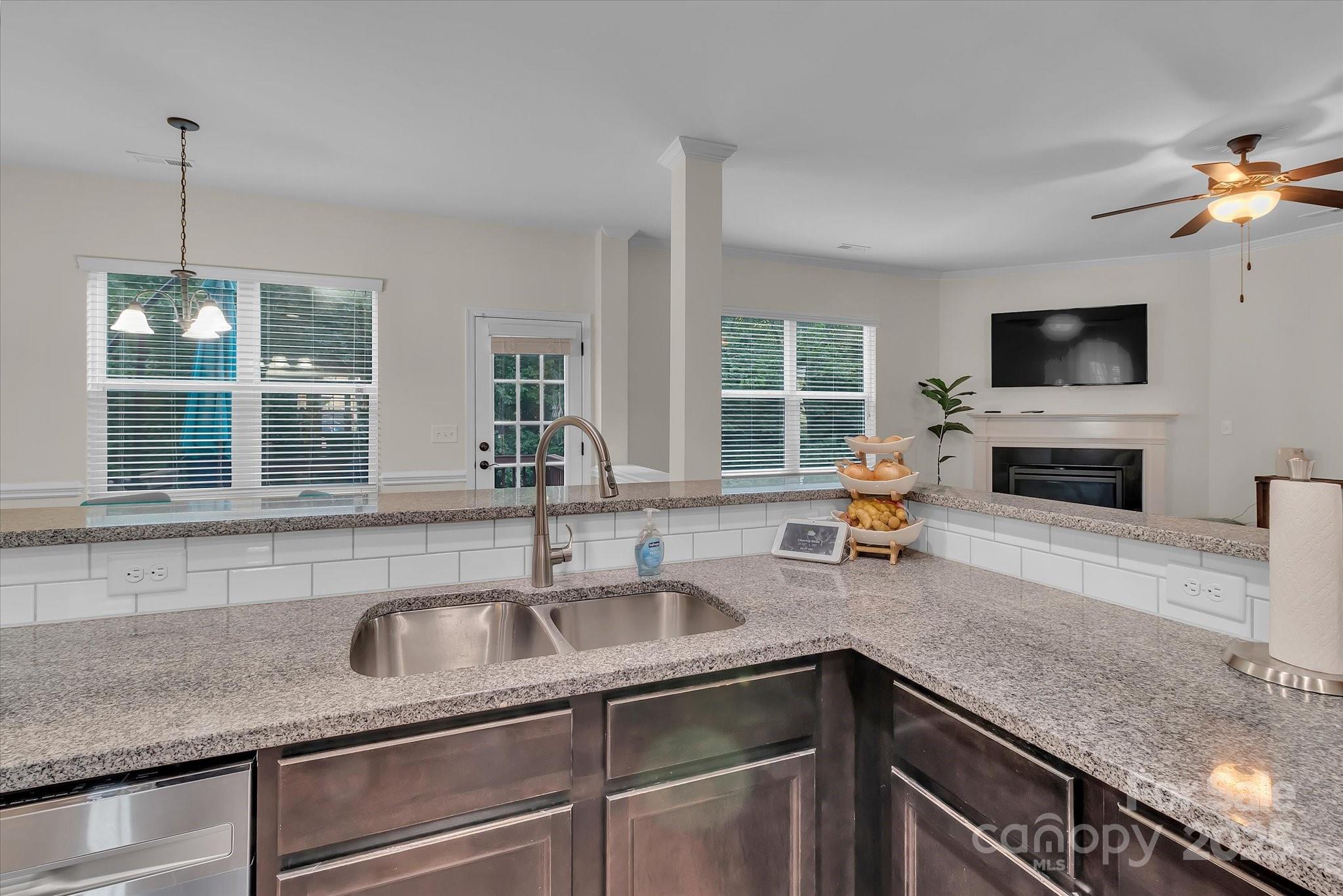 5267 Norway Lane Property Photo 13